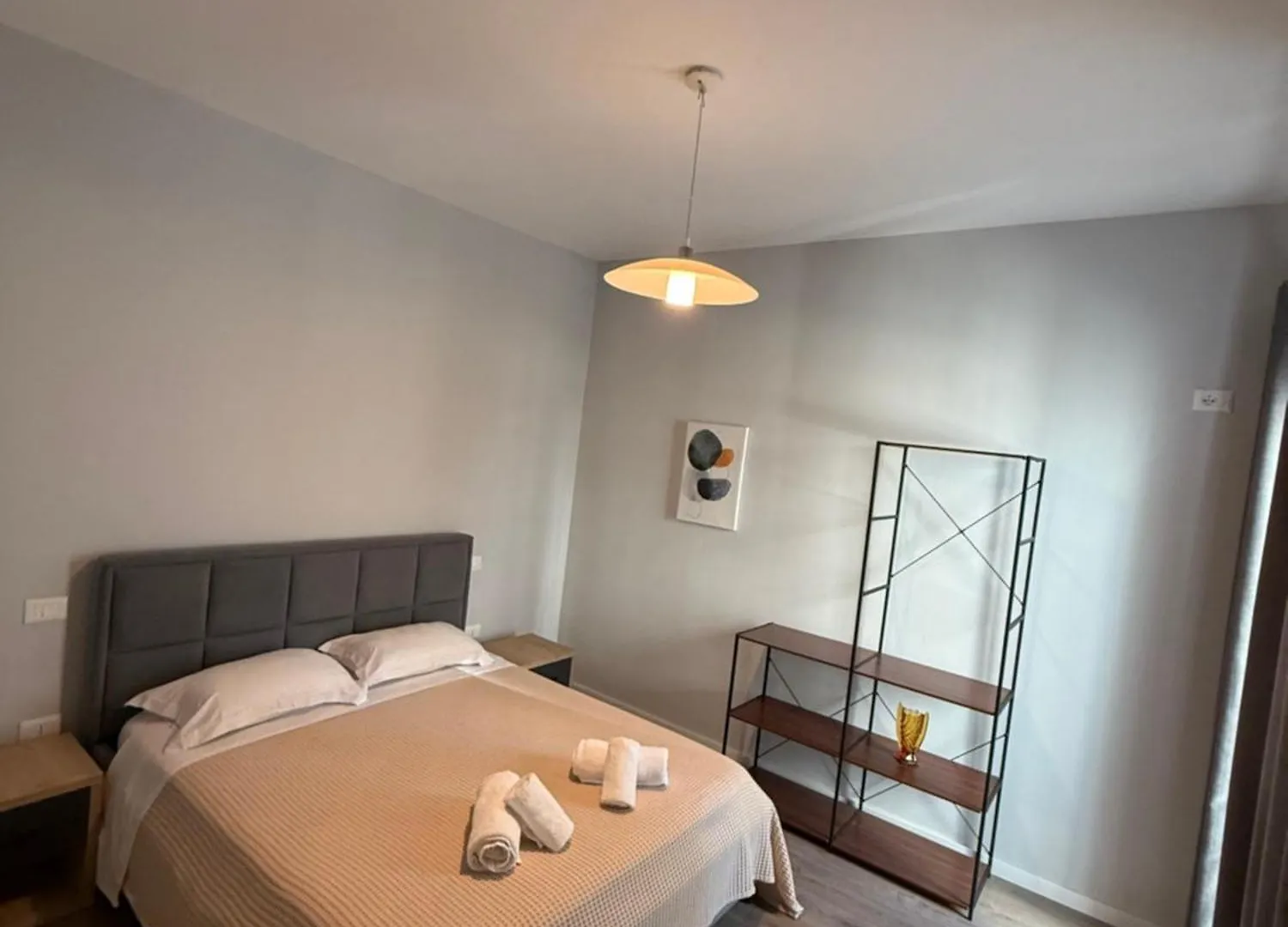 Tirana Central Living Gæstehus