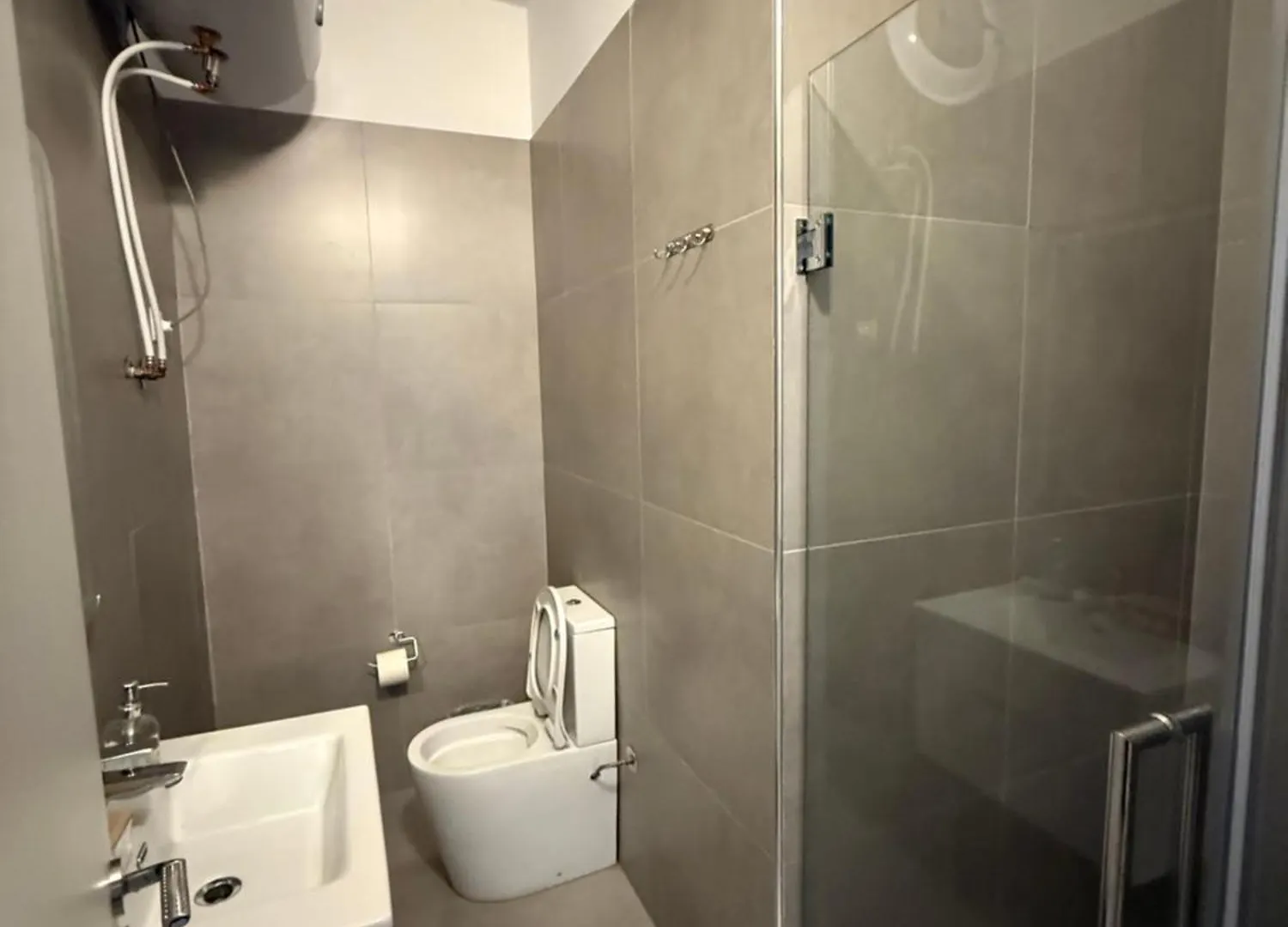 Tirana Central Living Penzion